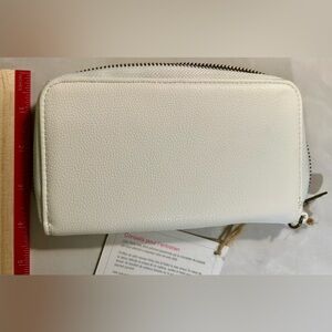 White Thirty-One Wallet
